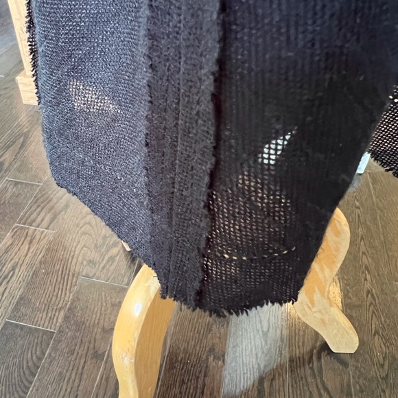 Classic, elegant  - LINEN DRESS with raw edges - Picture 4 of 10